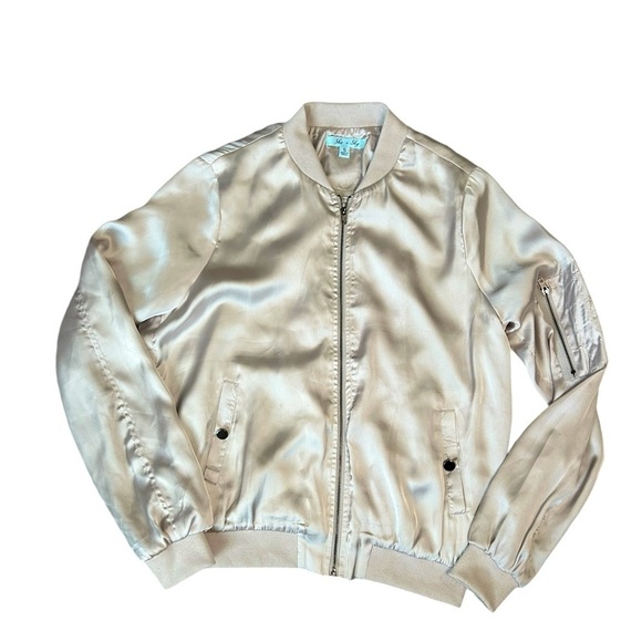 She + Sky Jackets & Blazers - She + Sky lightweight silvery sheen fashion glam jacket size small